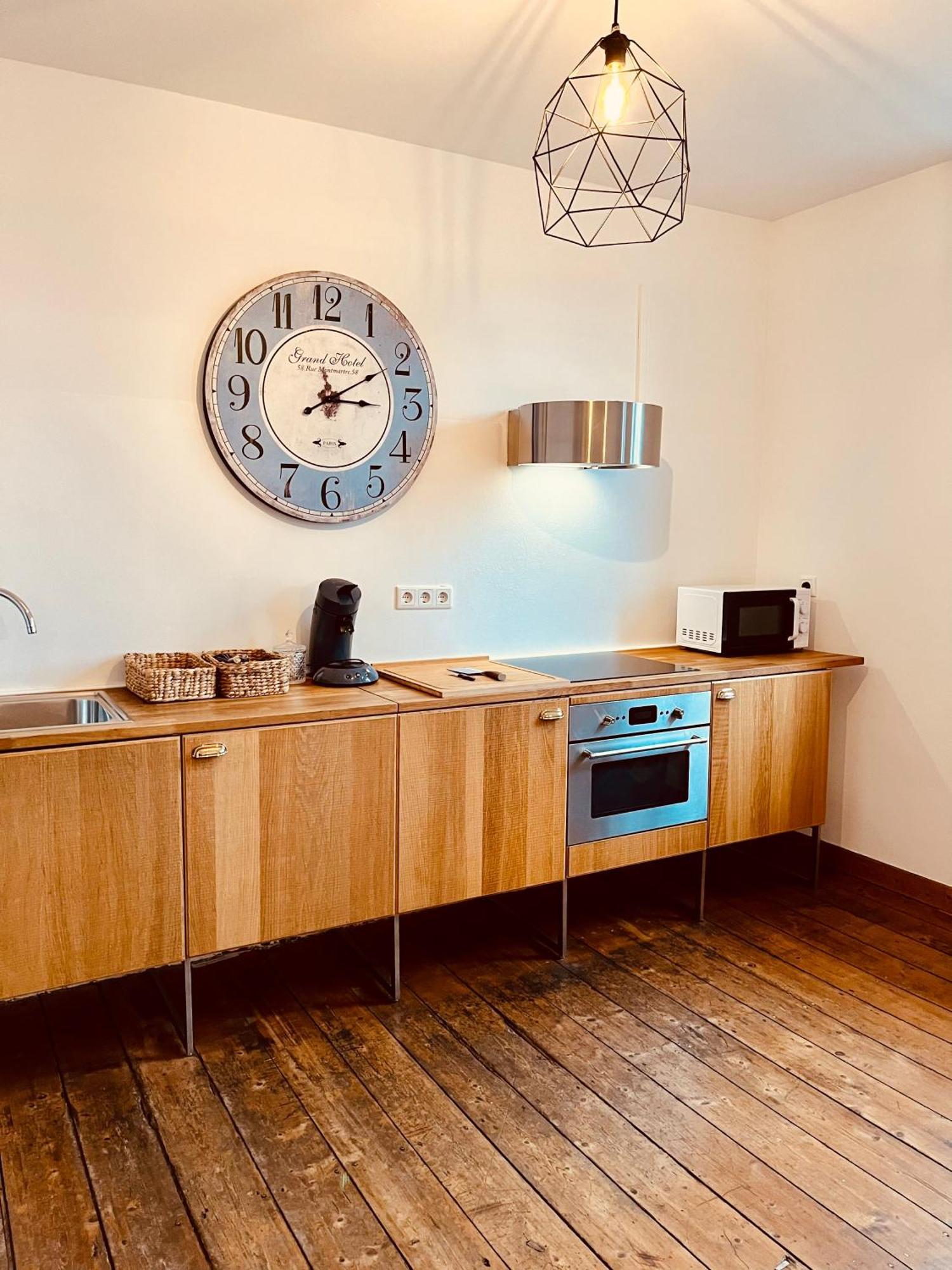 B E D & A G E D E S I G N -Extra Large- Wunderschoene Komplette Wohnung Mit Viel Platz & 4 Schlafzimmer B E D & A G E D E S I G N -Small- Wunderschoenes Zimmer Mit Bad Rechnungserstellung Fuer Geschaeftsreisende & Firmen Hünxe Exteriér fotografie