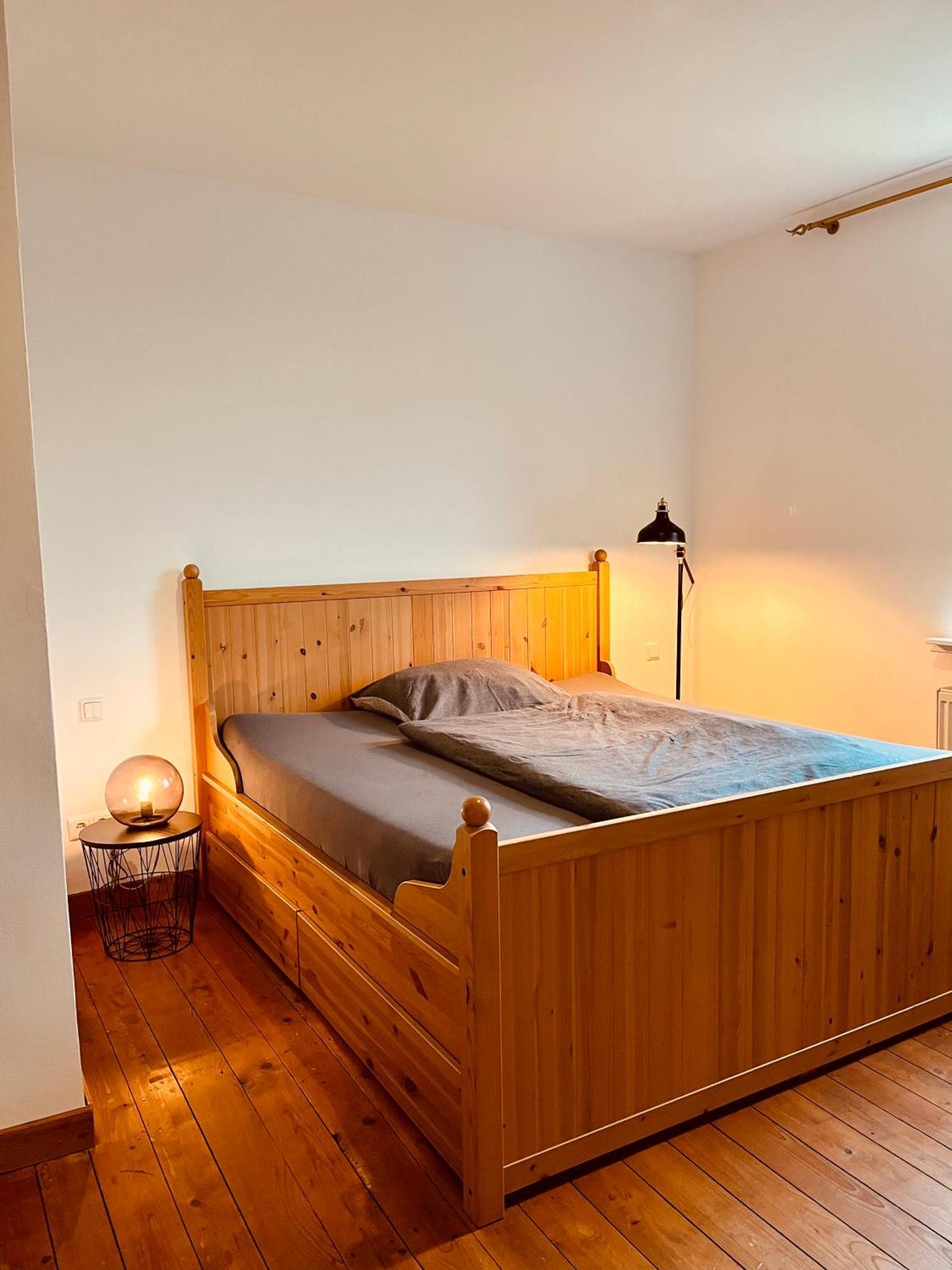 B E D & A G E D E S I G N -Extra Large- Wunderschoene Komplette Wohnung Mit Viel Platz & 4 Schlafzimmer B E D & A G E D E S I G N -Small- Wunderschoenes Zimmer Mit Bad Rechnungserstellung Fuer Geschaeftsreisende & Firmen Hünxe Exteriér fotografie